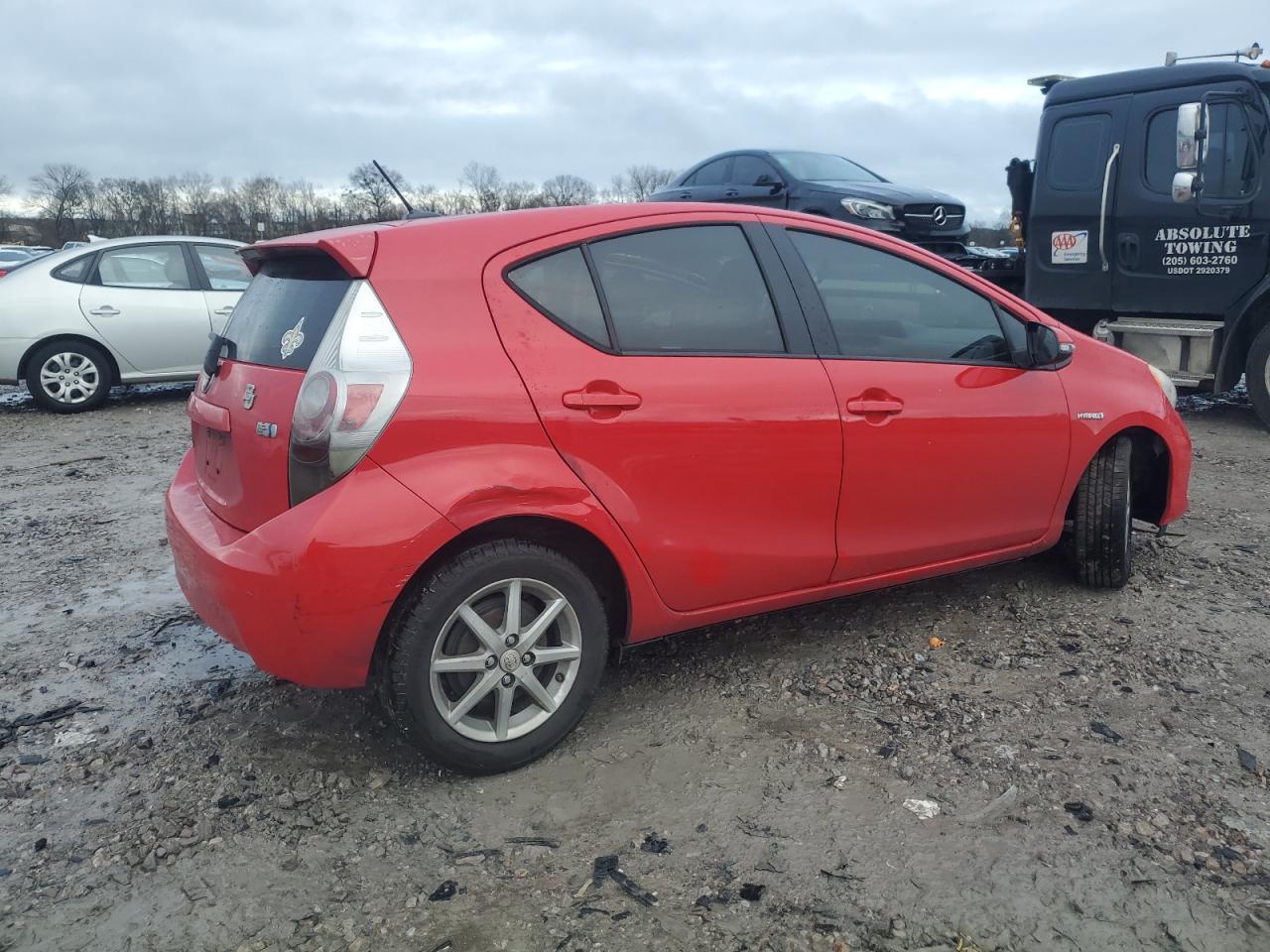 2013 TOYOTA PRIUS C - Фото 3