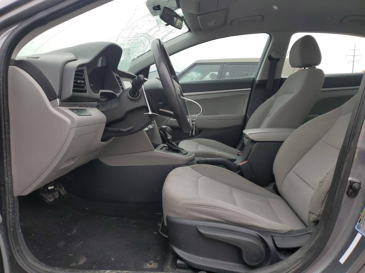 2019 HYUNDAI ELANTRA SE - Фото 7