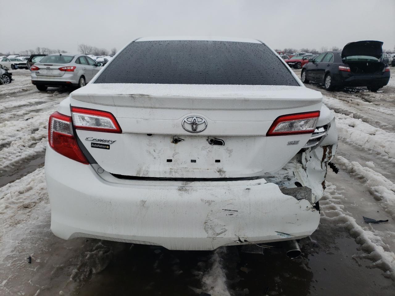 2014 TOYOTA CAMRY L - Фото 6