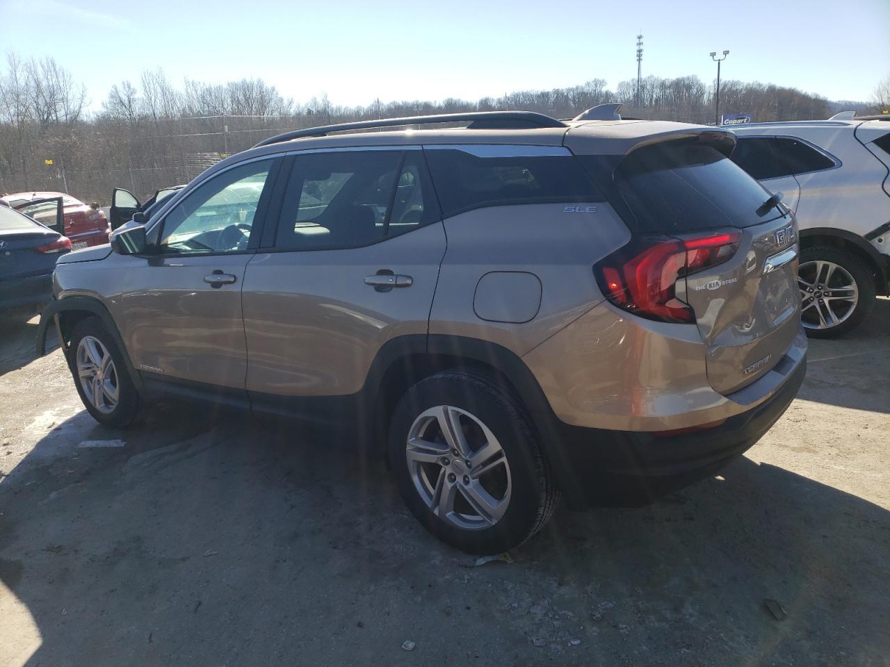 2018 GMC TERRAIN SL - Image 2