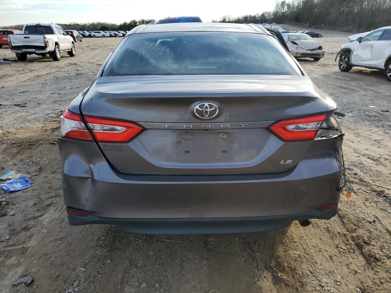 2018 TOYOTA CAMRY L - Image 6