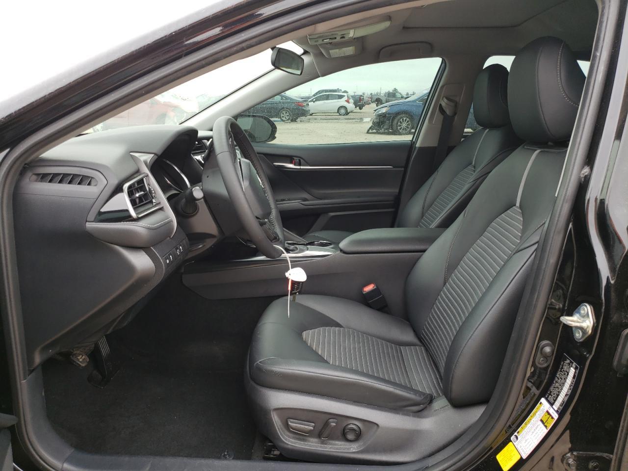 2020 TOYOTA CAMRY SE - Image 7
