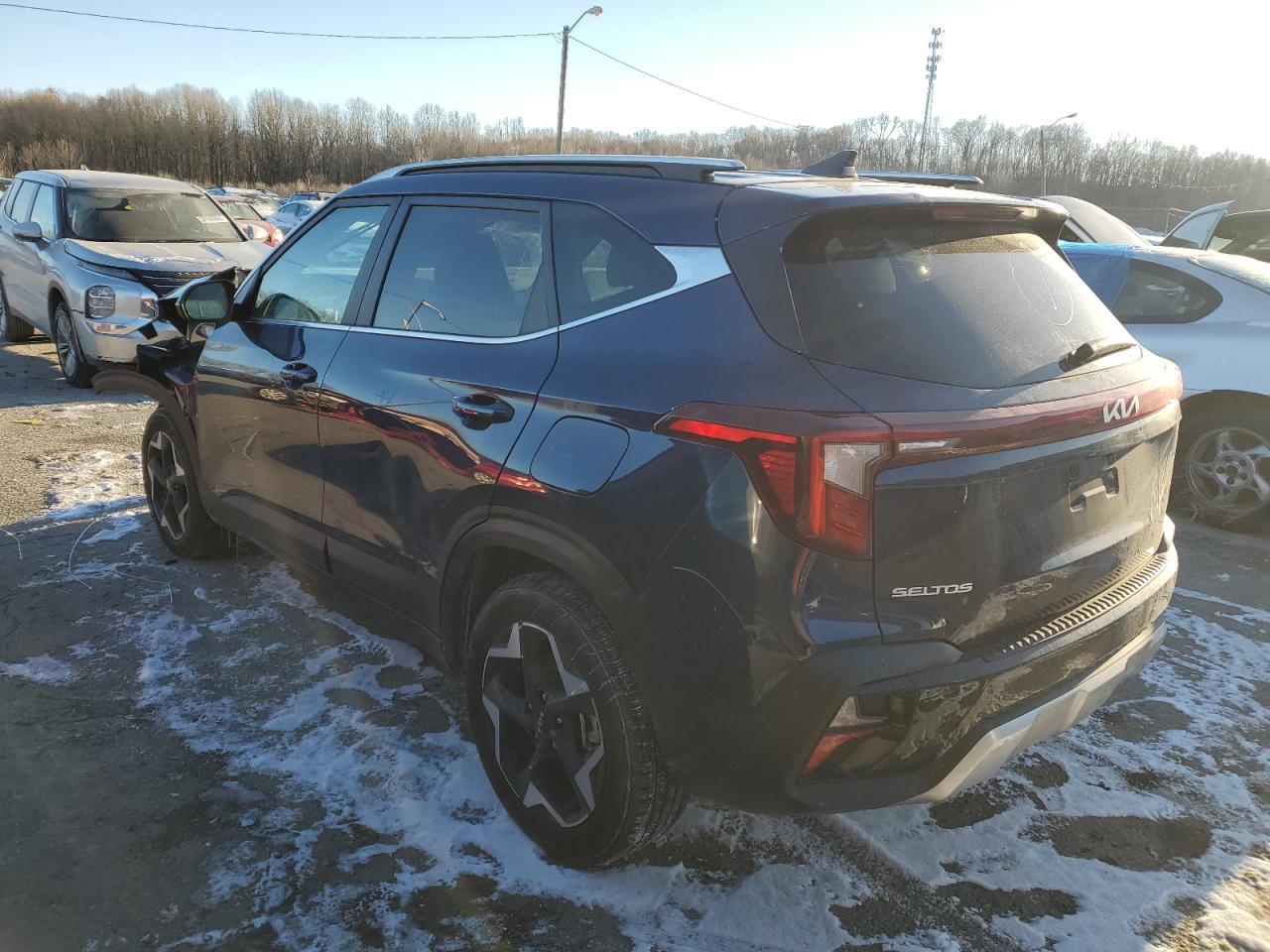 2024 KIA SELTOS EX - Image 2