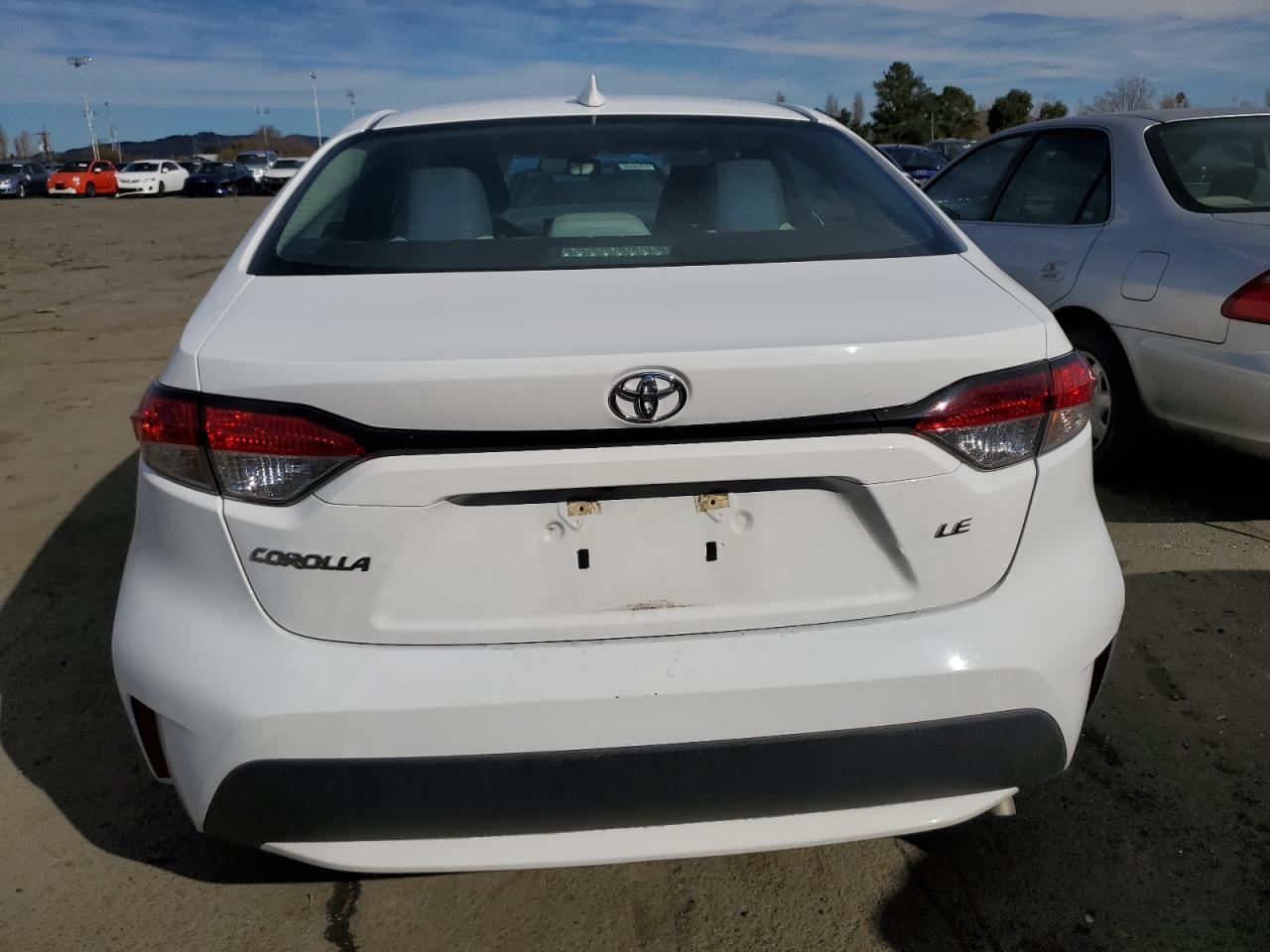 2020 TOYOTA COROLLA LE - Image 6