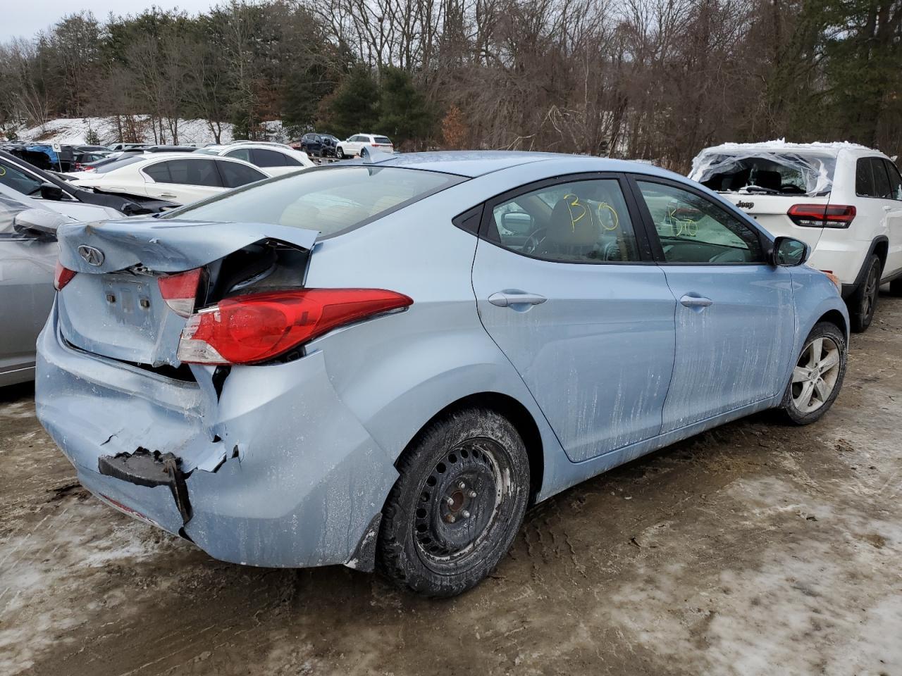 2013 HYUNDAI ELANTRA GL - Image 3