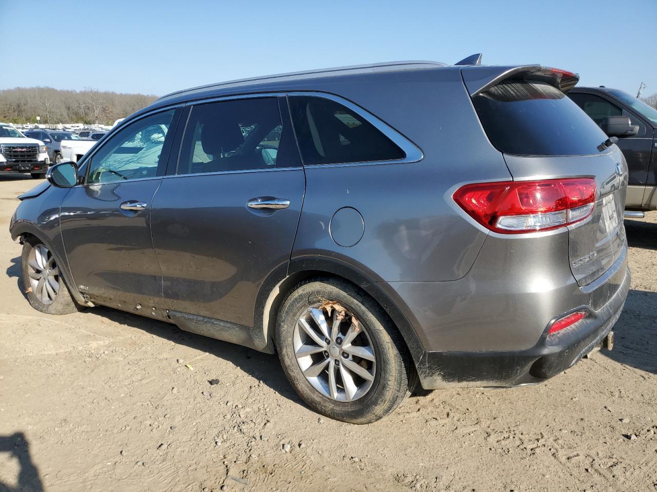 2017 KIA SORENTO LX - Фото 2