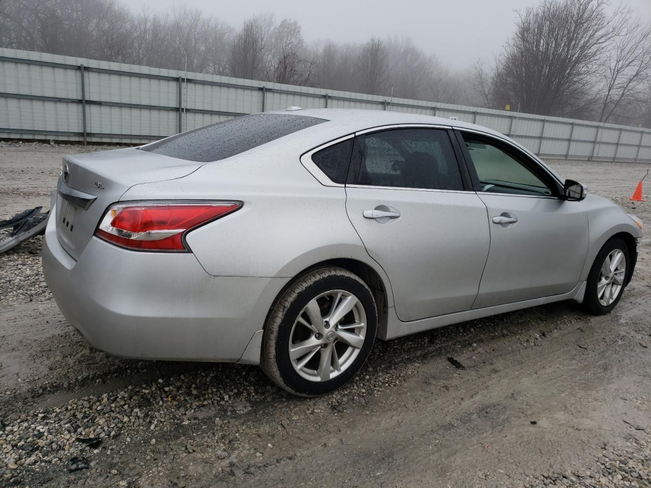 2015 NISSAN ALTIMA 2.5 - Фото 3