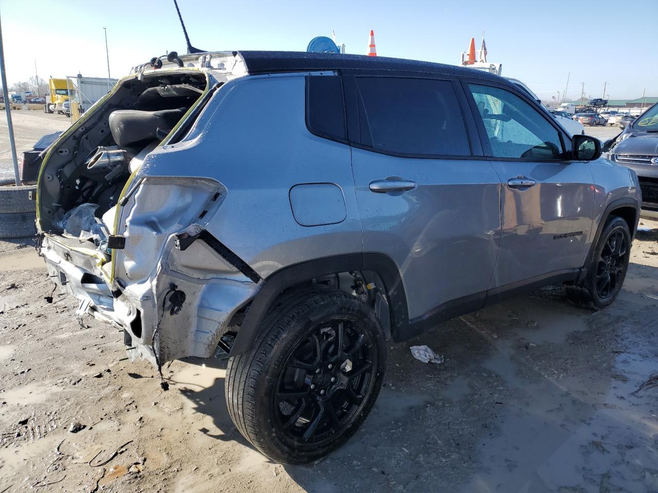 2022 JEEP COMPASS LA - Image 3
