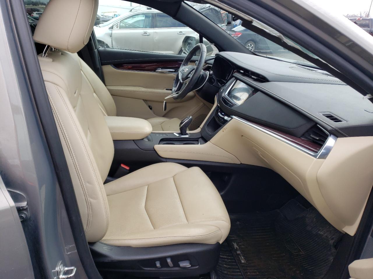 2019 CADILLAC XT5 LUXURY - Image 7
