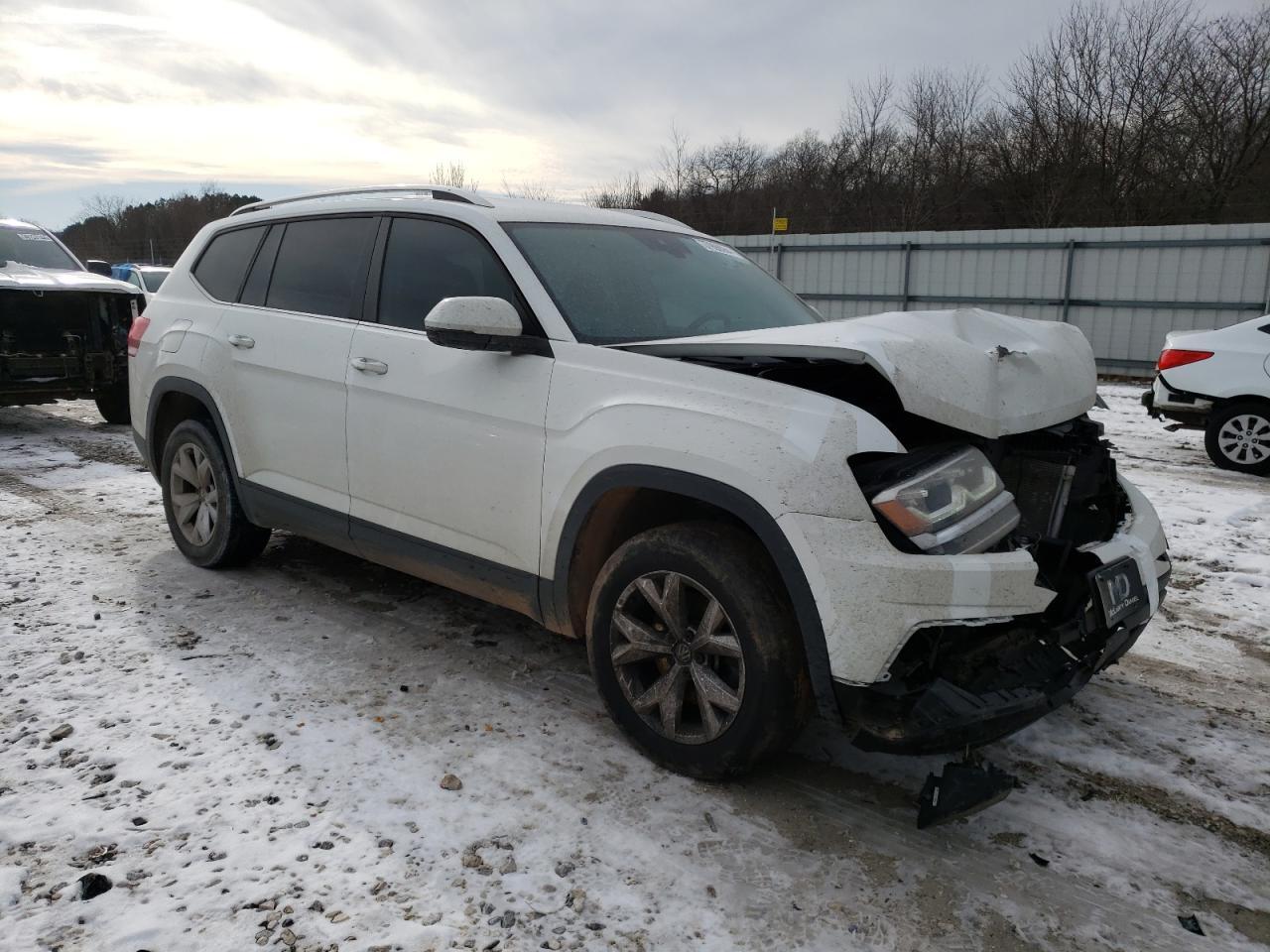 2019 VOLKSWAGEN ATLAS SE - Image 4