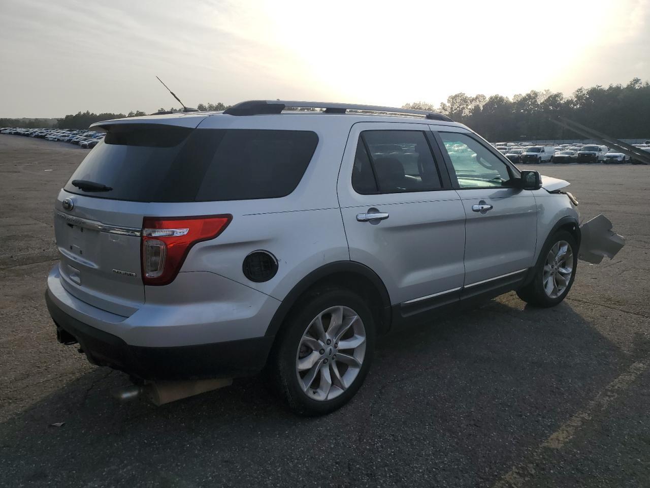2013 FORD EXPLORER L - Фото 3