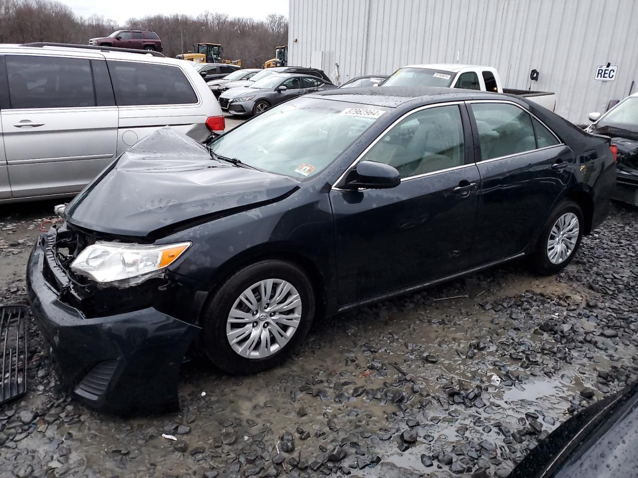 2013 TOYOTA CAMRY L