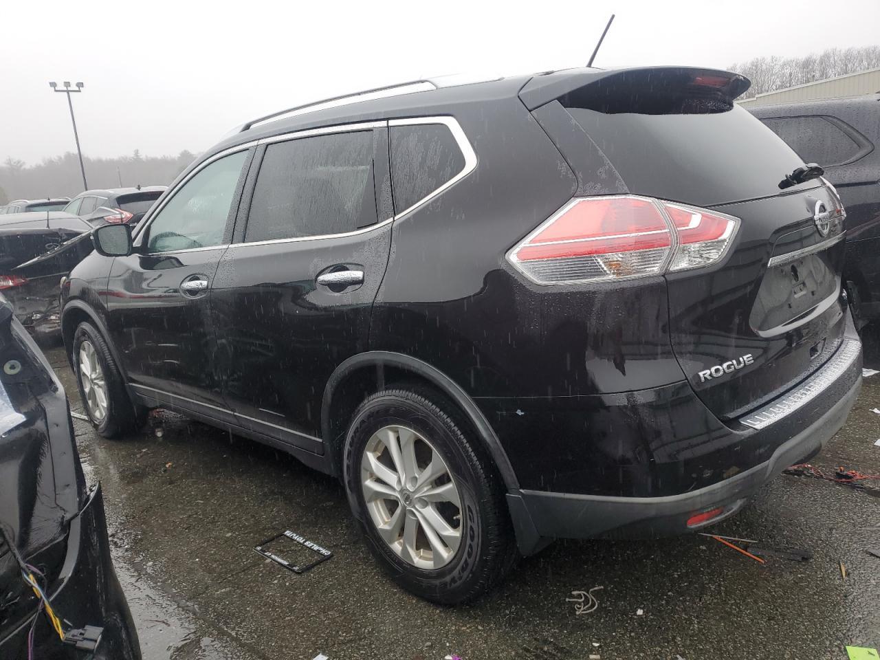 2015 NISSAN ROGUE S - Фото 2