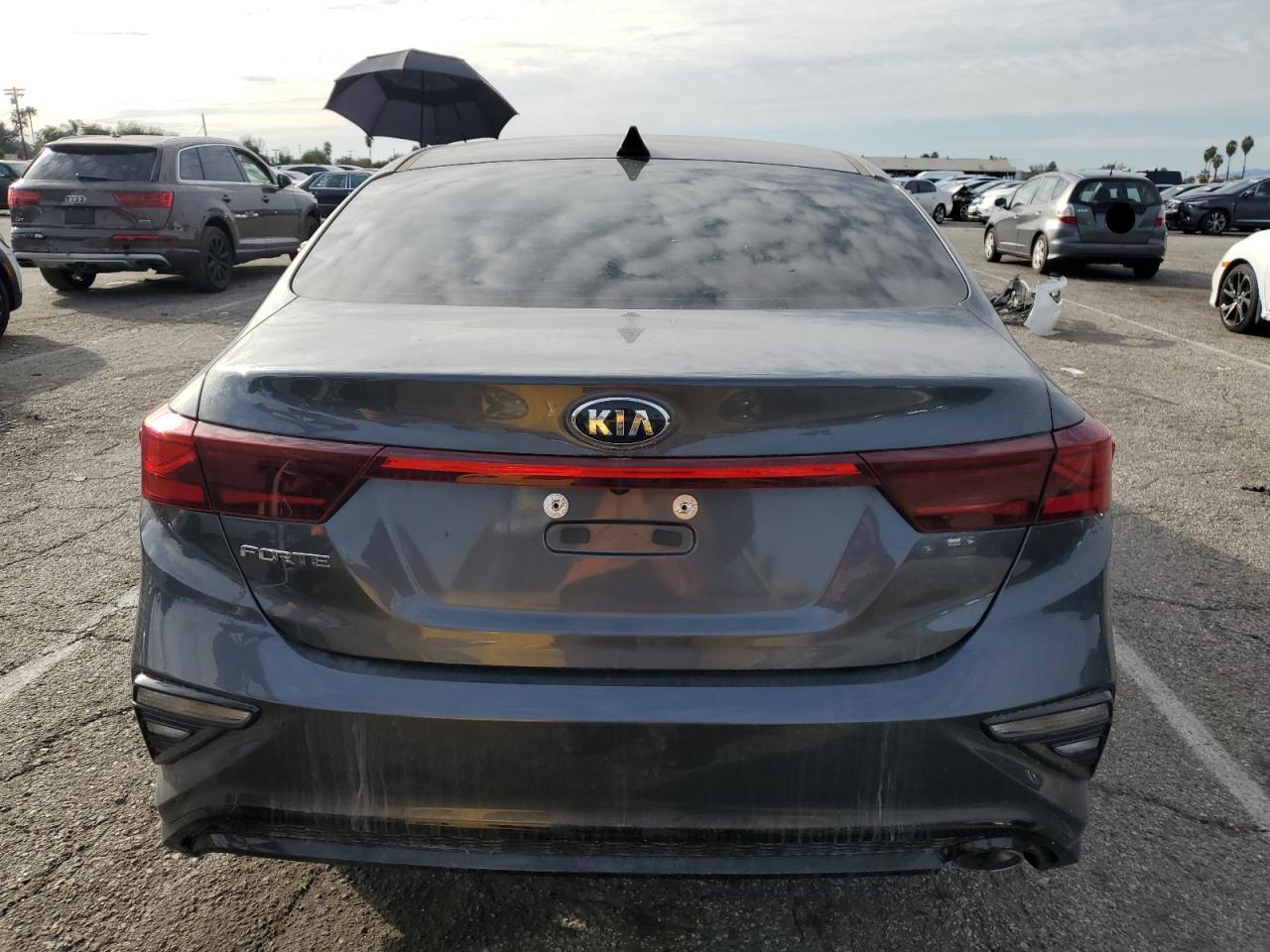 2021 KIA FORTE FE - Фото 6