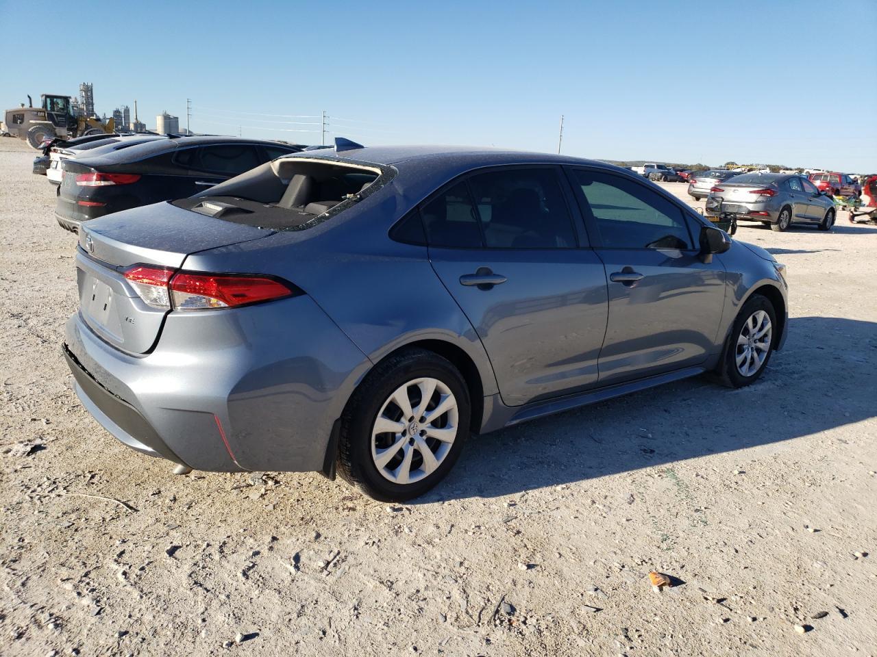 2022 TOYOTA COROLLA LE - Image 3