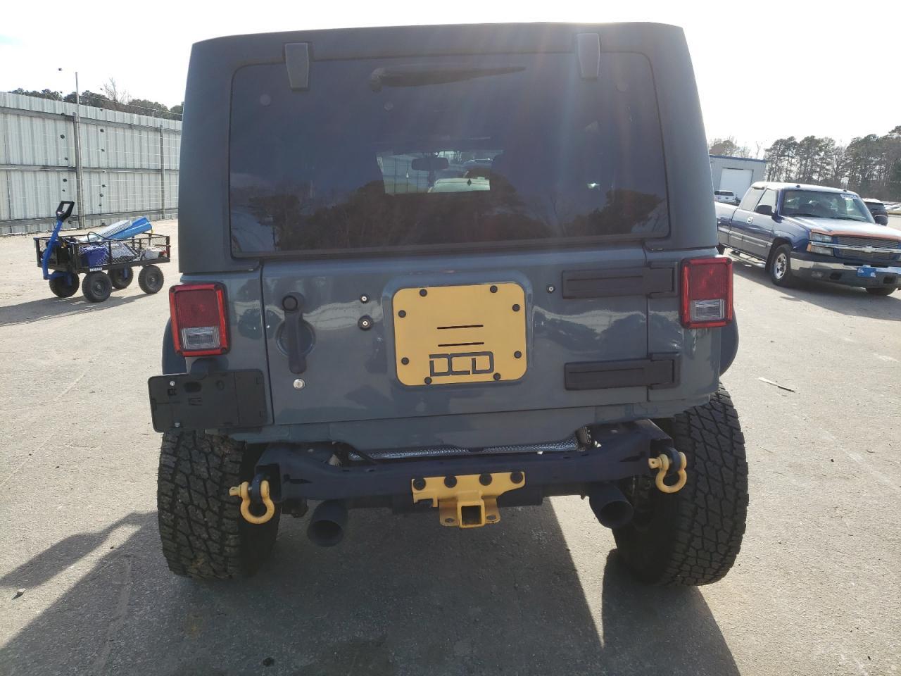 2015 JEEP WRANGLER U - Фото 6