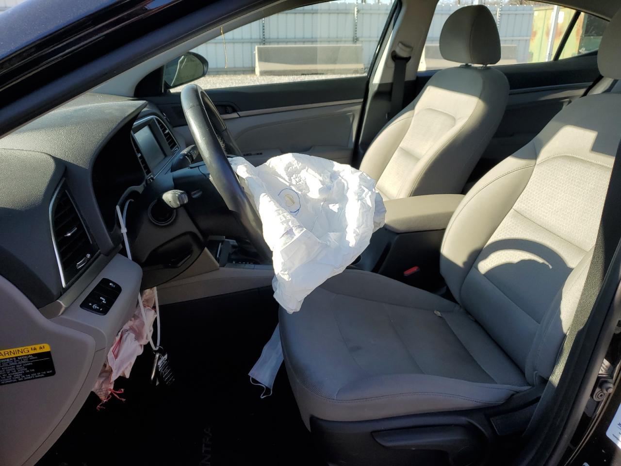 2018 HYUNDAI ELANTRA SE - Image 7