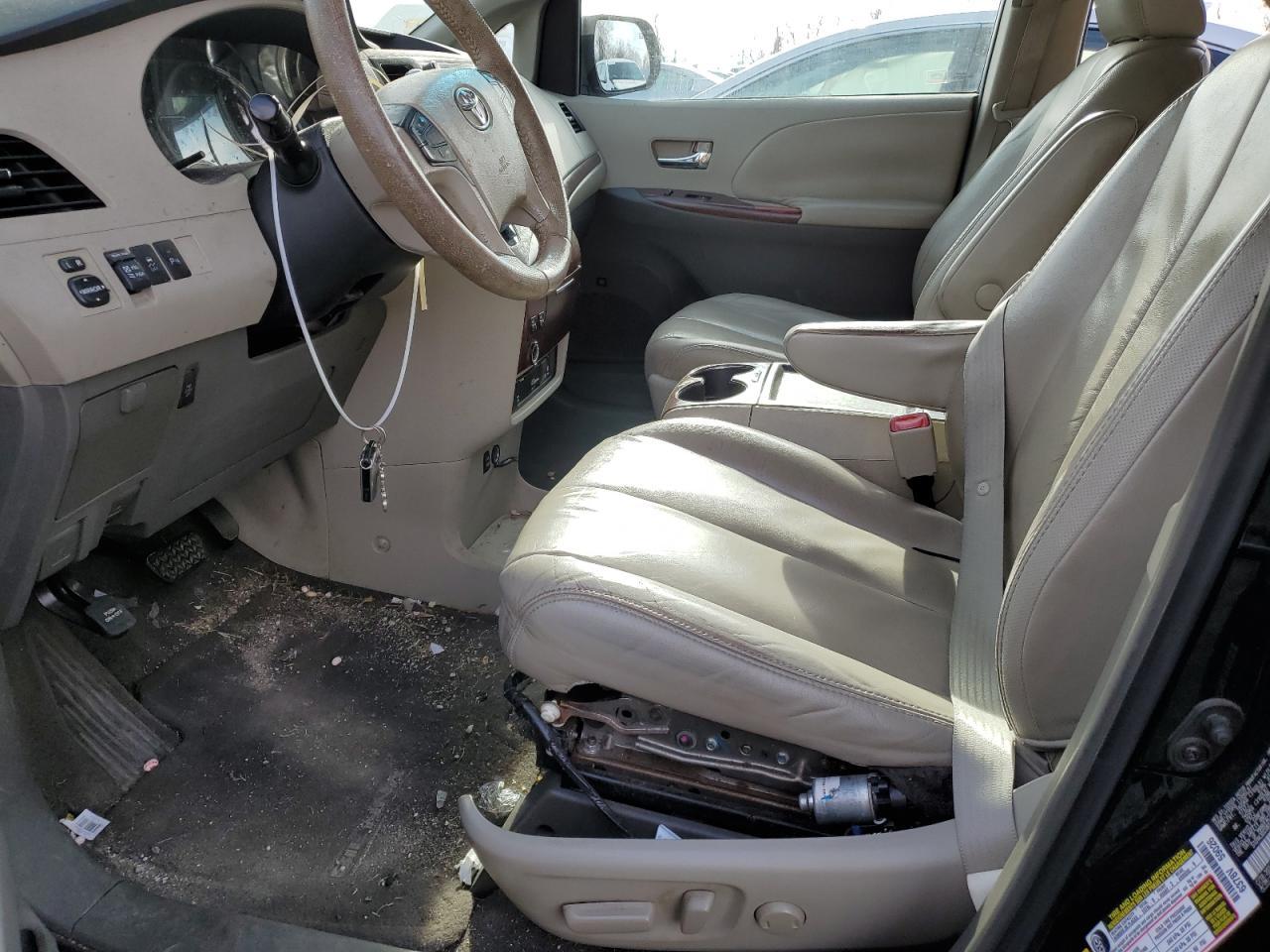 2011 TOYOTA SIENNA XLE - Фото 7