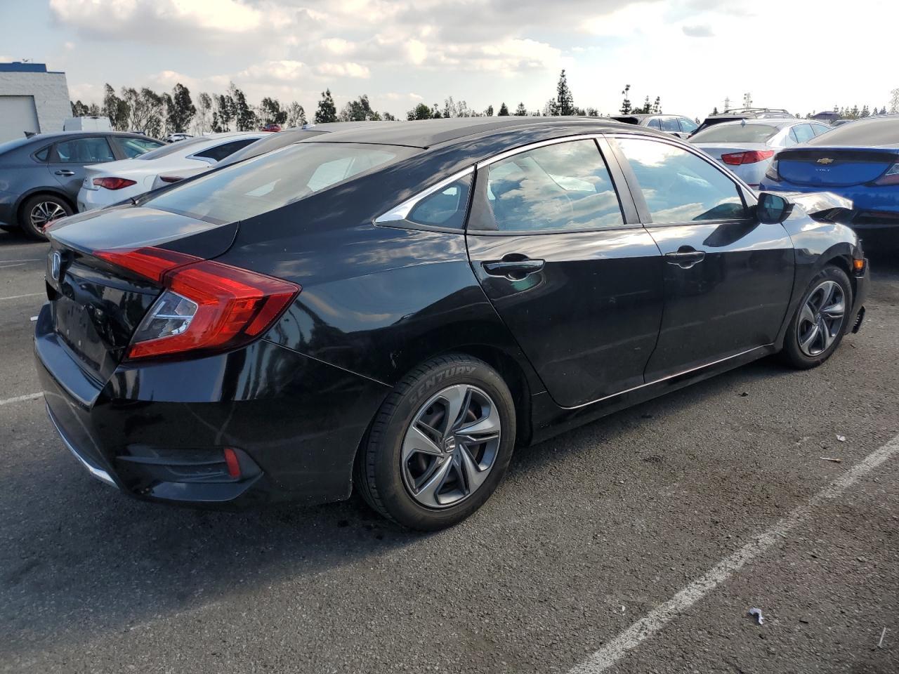 2019 HONDA CIVIC LX - Image 3