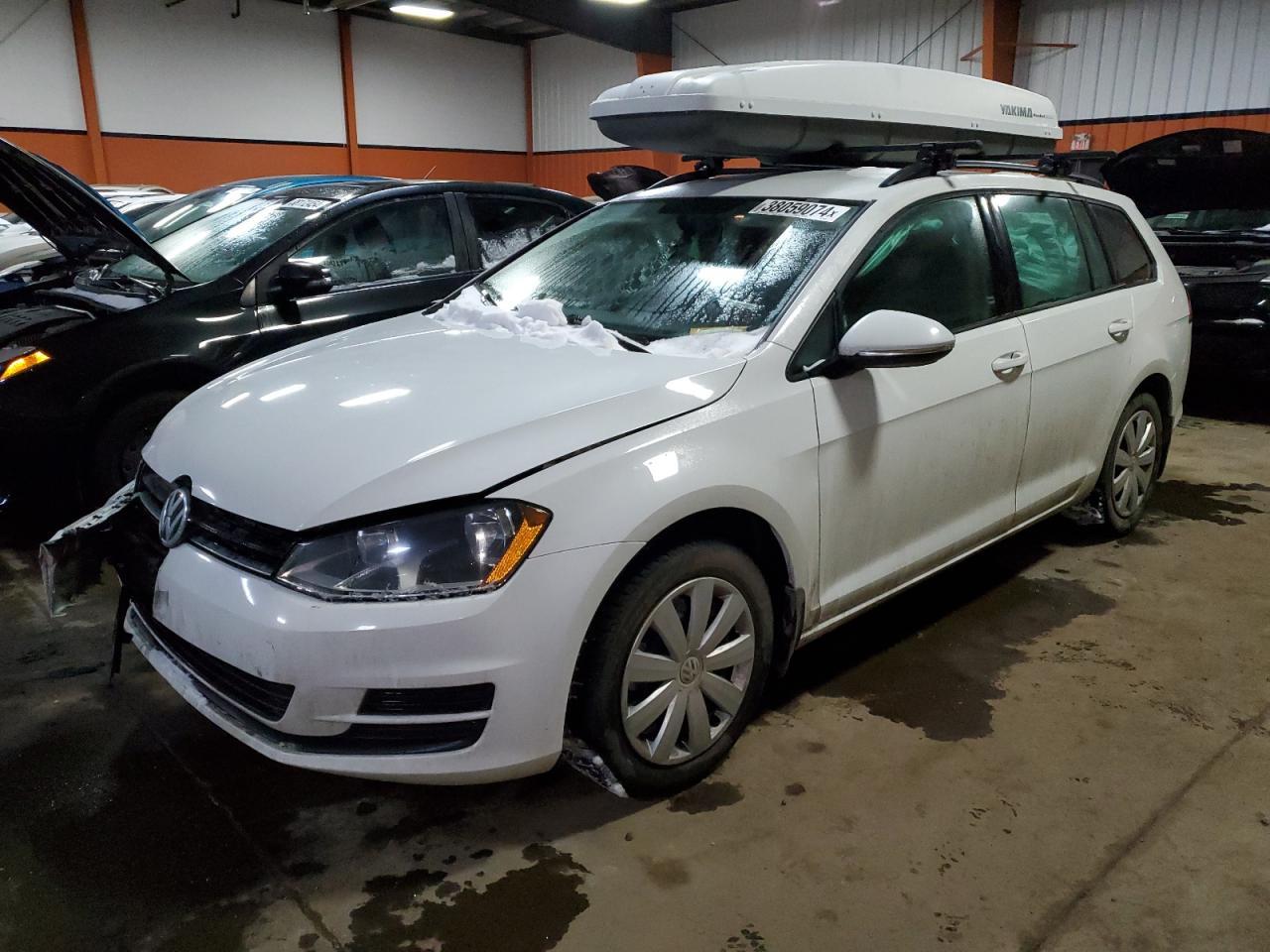 2016 VOLKSWAGEN GOLF SPORT