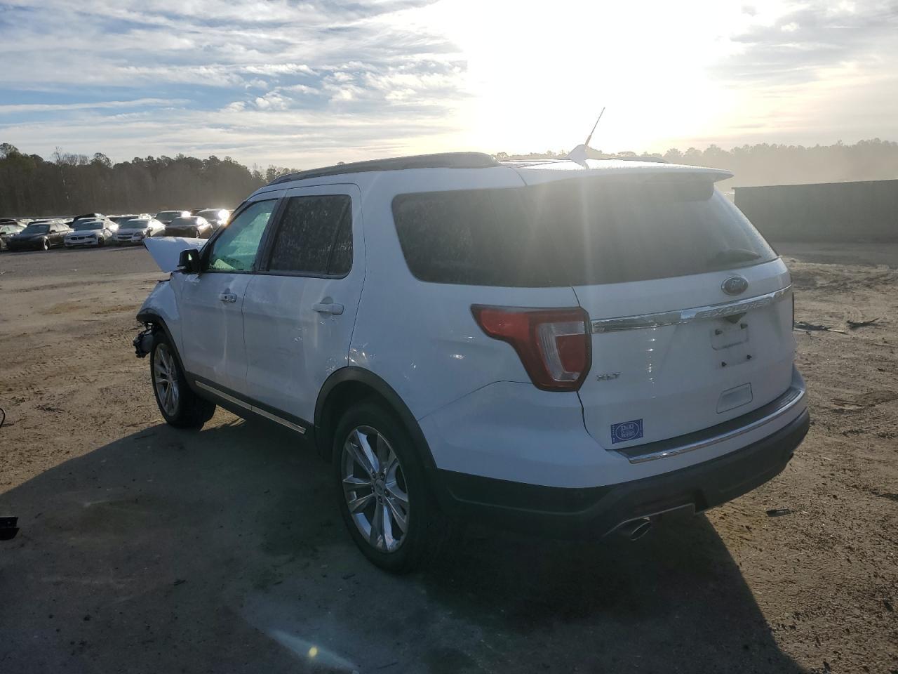2018 FORD EXPLORER X - Фото 2