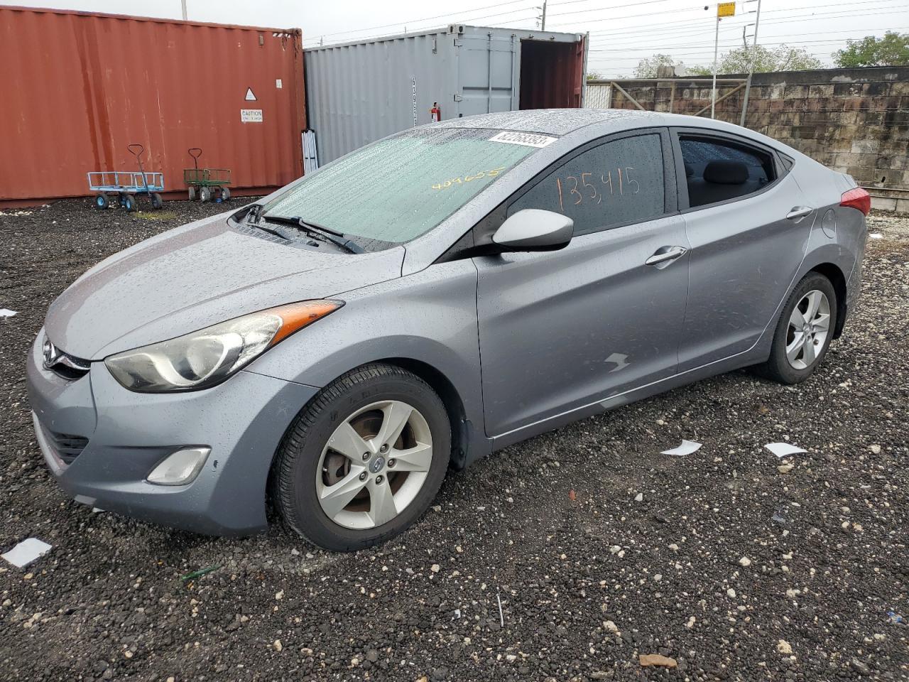 2013 HYUNDAI ELANTRA GL
