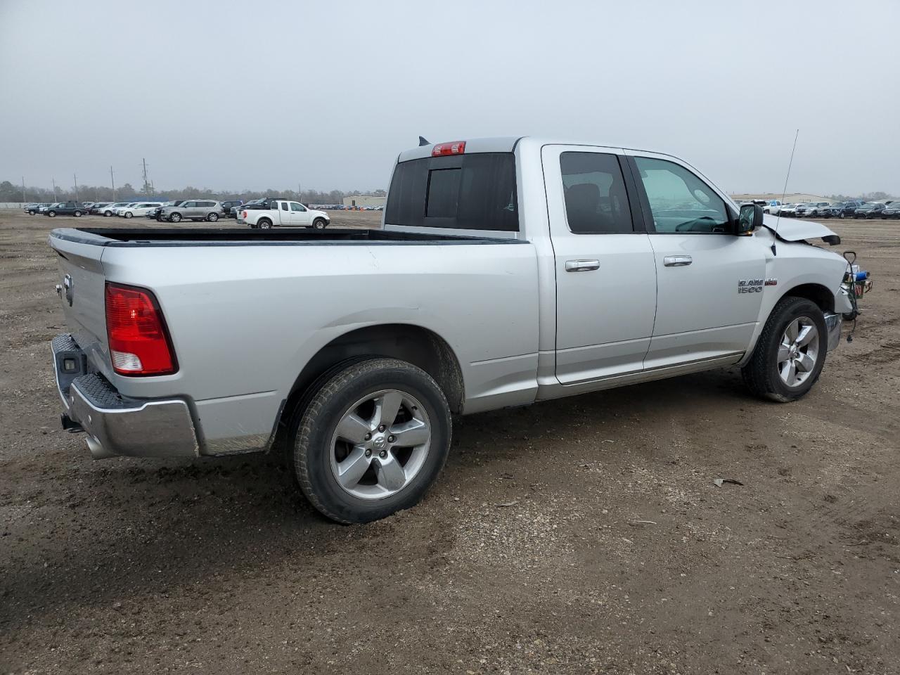 2017 RAM 1500 SLT - Image 3
