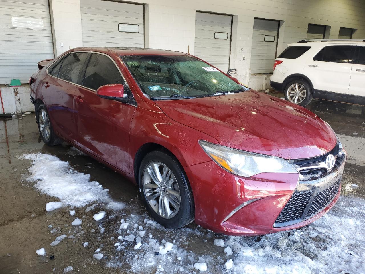 2016 TOYOTA CAMRY LE - Image 4