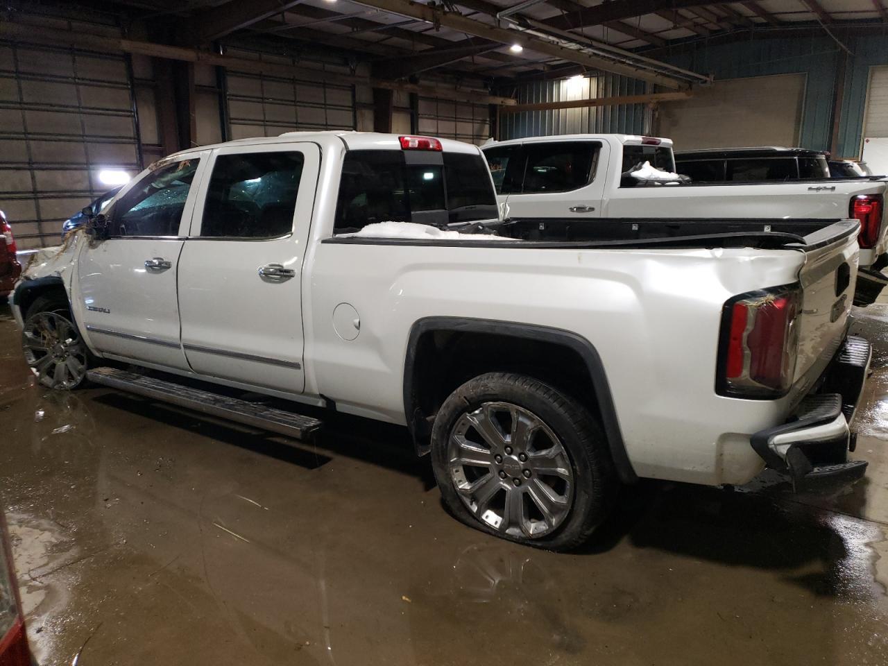 2017 GMC SIERRA K15 - Image 2