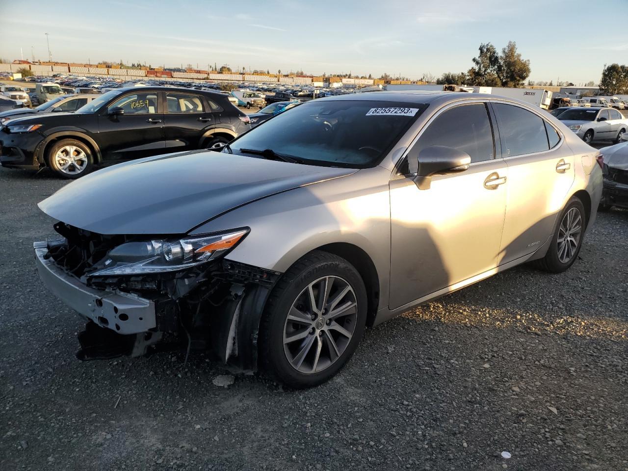 2016 LEXUS ES 300H car image