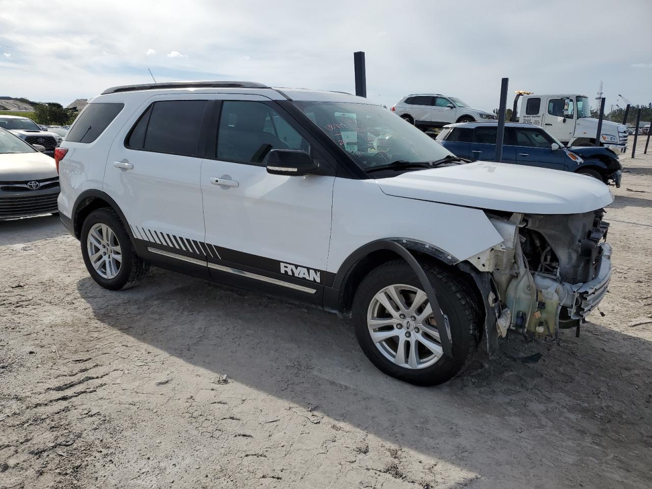 2018 FORD EXPLORER X - Фото 4