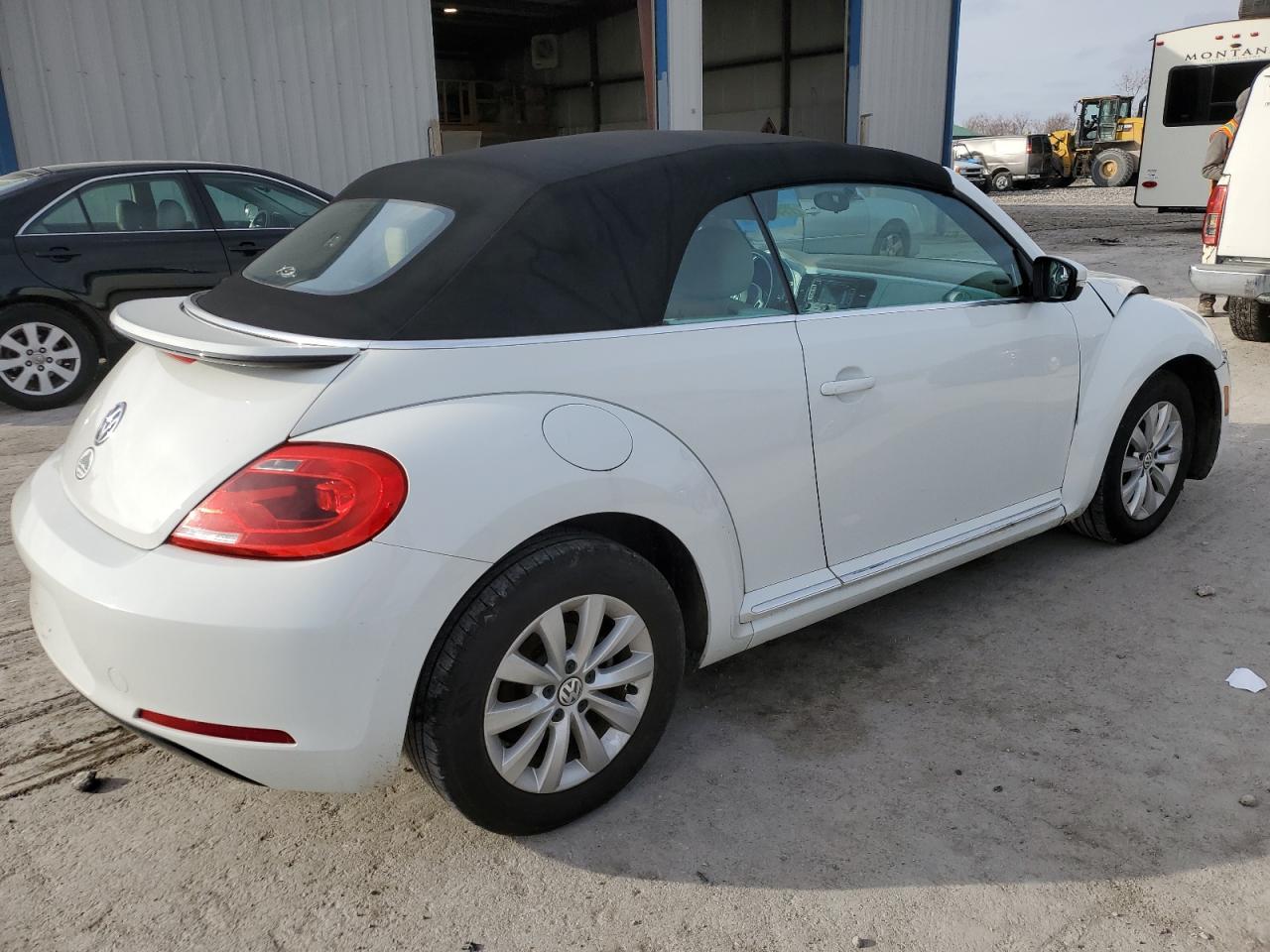 2015 VOLKSWAGEN BEETLE 1.8 - Image 3