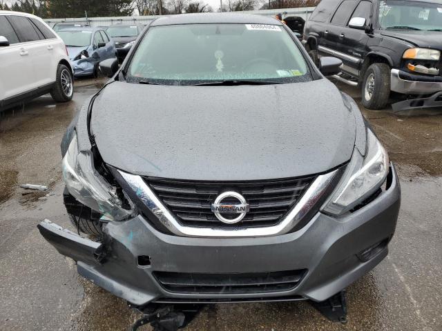 2017 Nissan Altima 2.5 - Image 5
