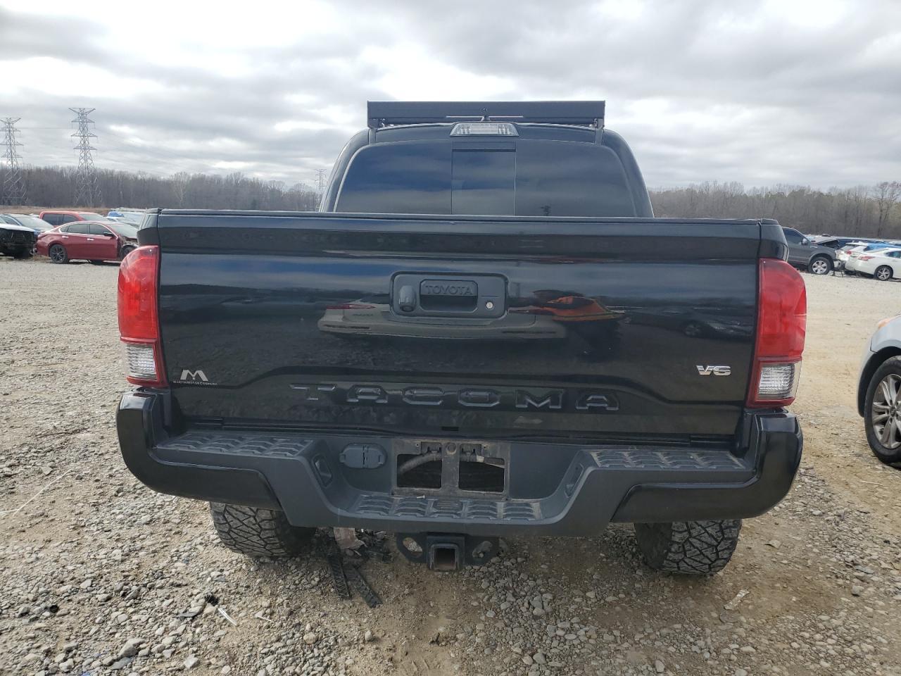 2018 TOYOTA TACOMA DOU - Фото 6