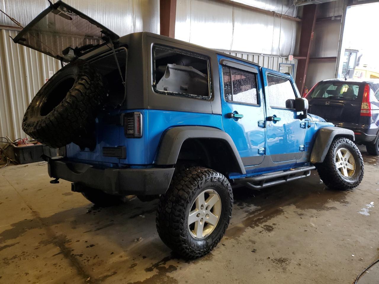 2015 JEEP WRANGLER U - Фото 3