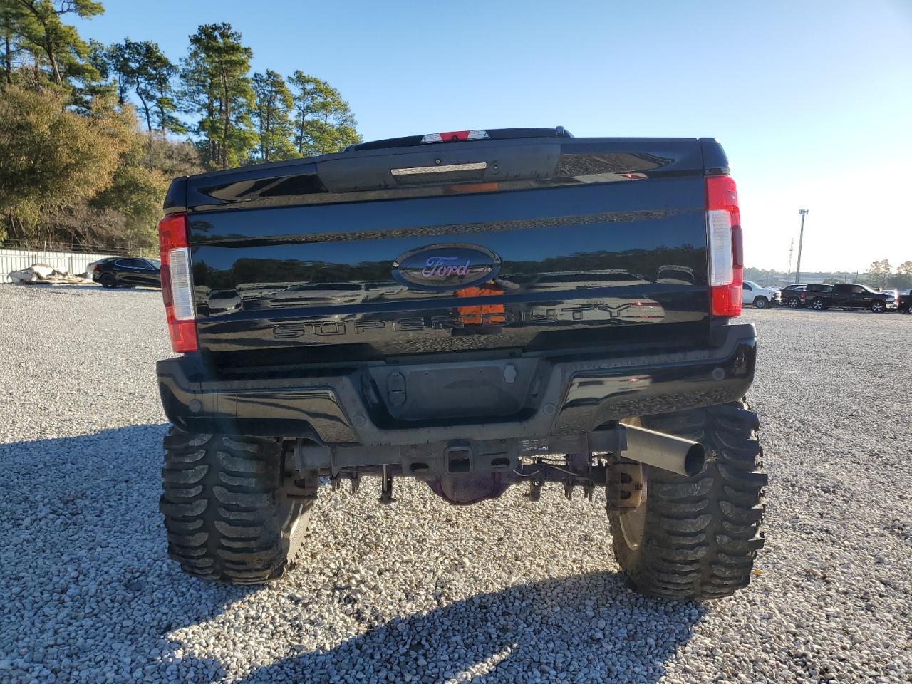 2017 FORD F250 SUPER - Image 6