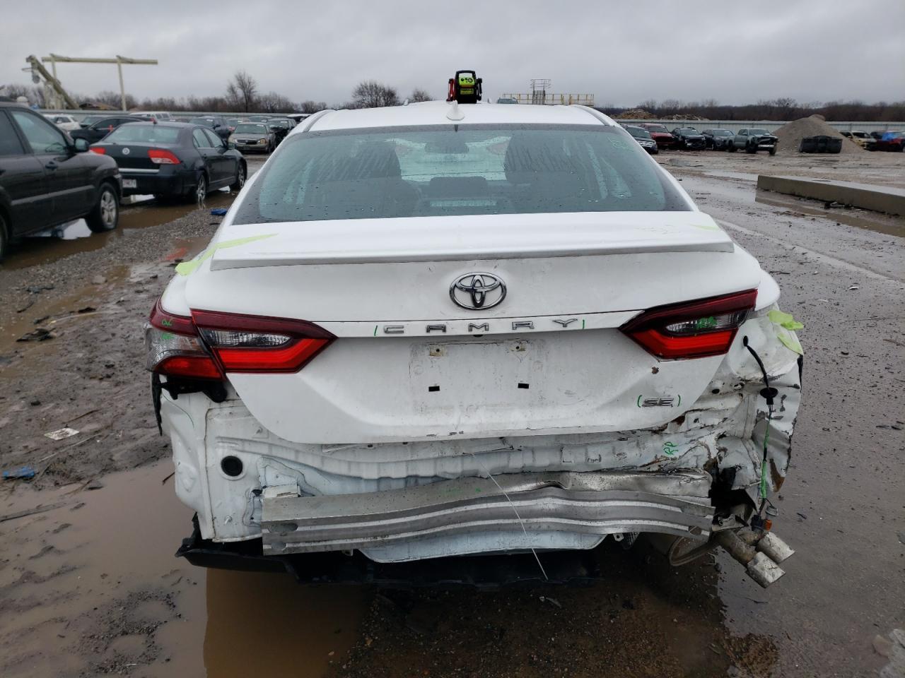 2021 TOYOTA CAMRY SE - Image 6