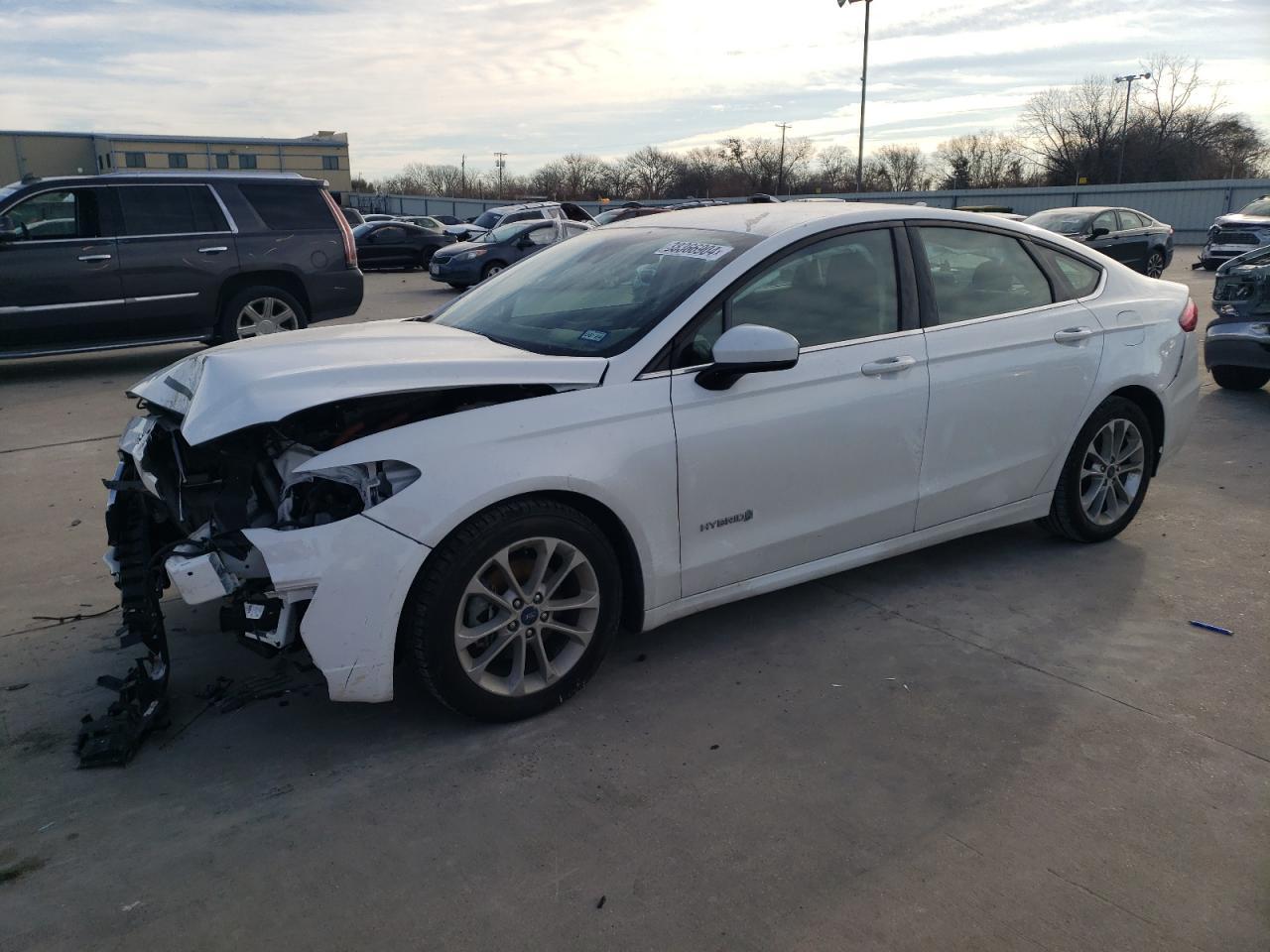 2019 FORD FUSION SE car image