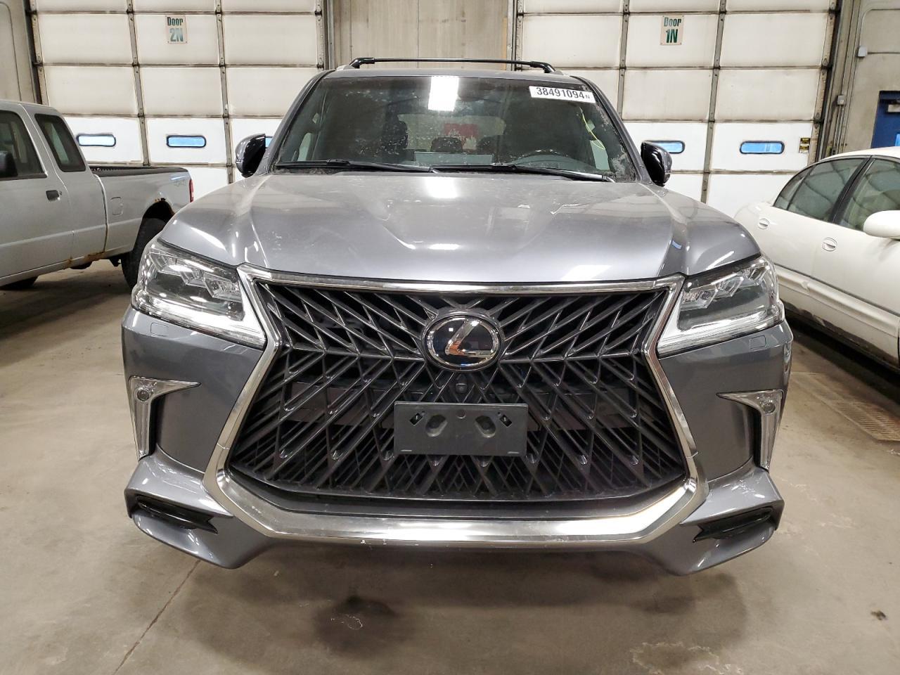 2020 LEXUS LX 570 - Фото 5