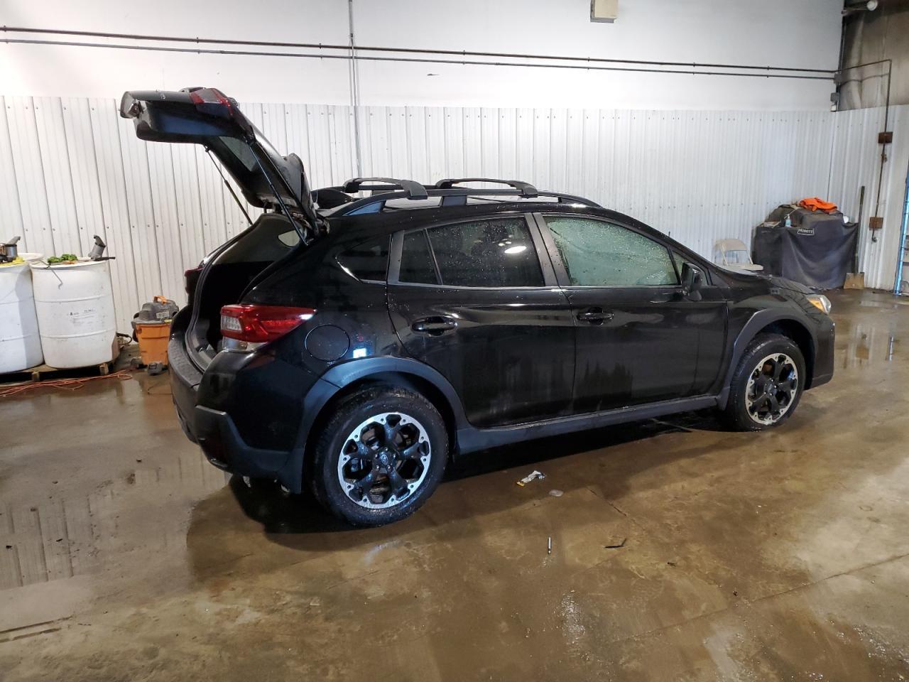 2021 SUBARU CROSSTREK - Фото 3