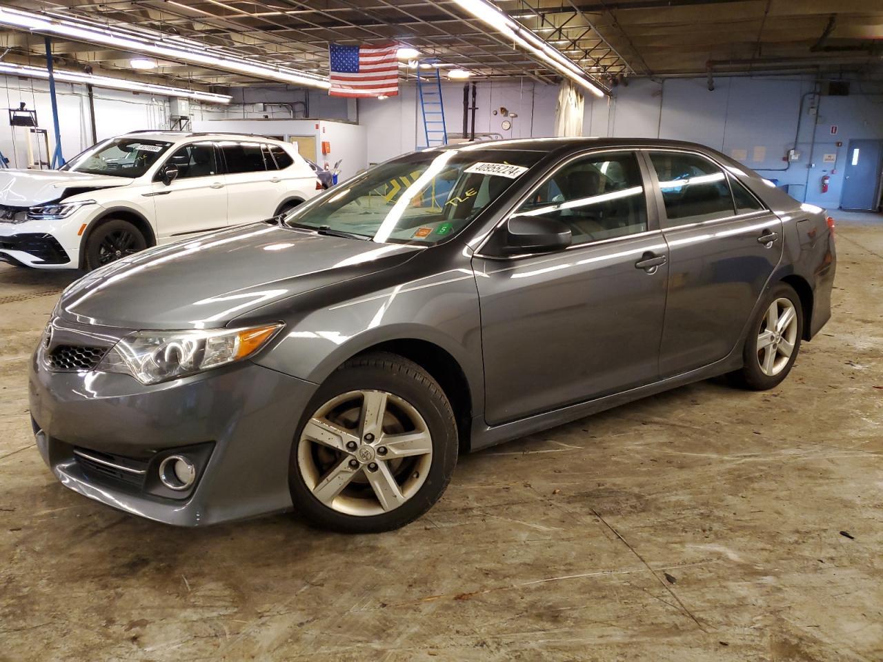 2014 TOYOTA CAMRY L