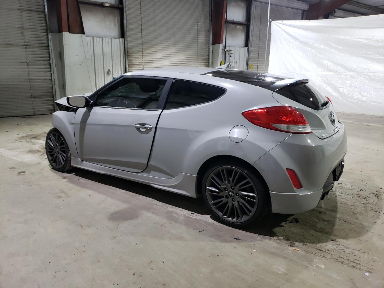 2013 HYUNDAI VELOSTER - Фото 2
