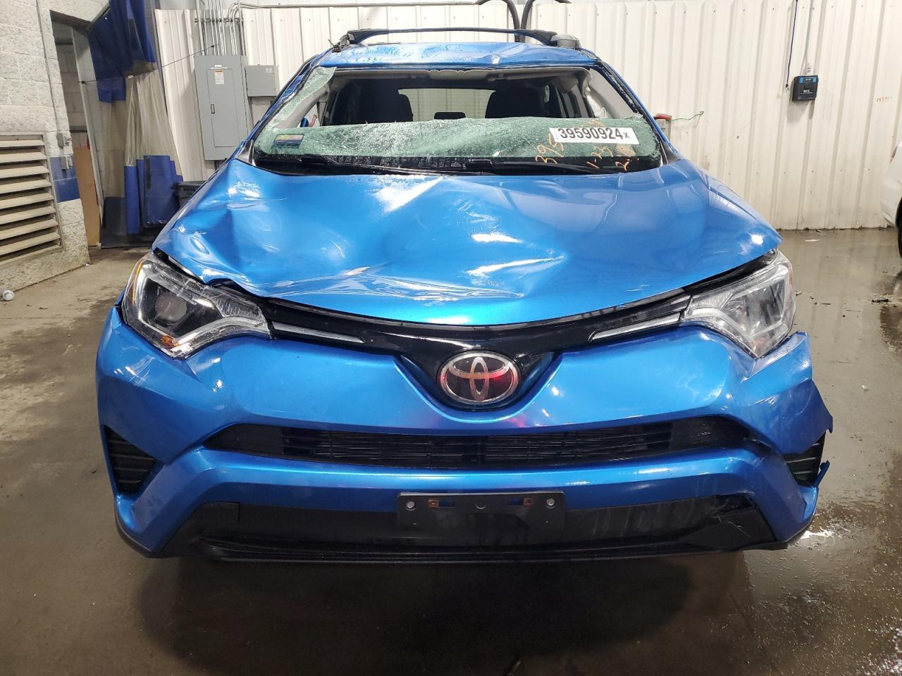 2018 TOYOTA RAV4 LE - Фото 5