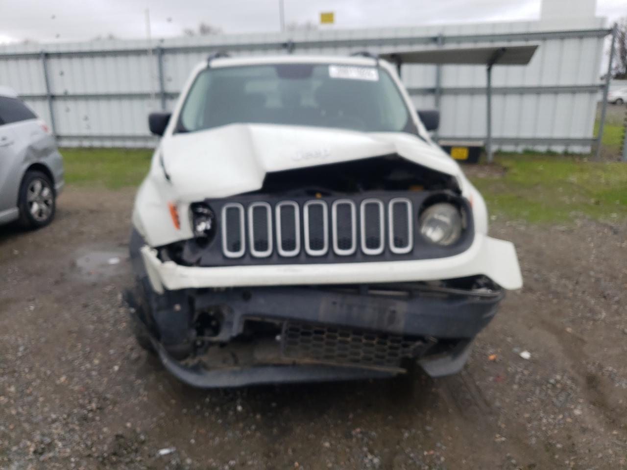 2017 JEEP RENEGADE S - Image 5
