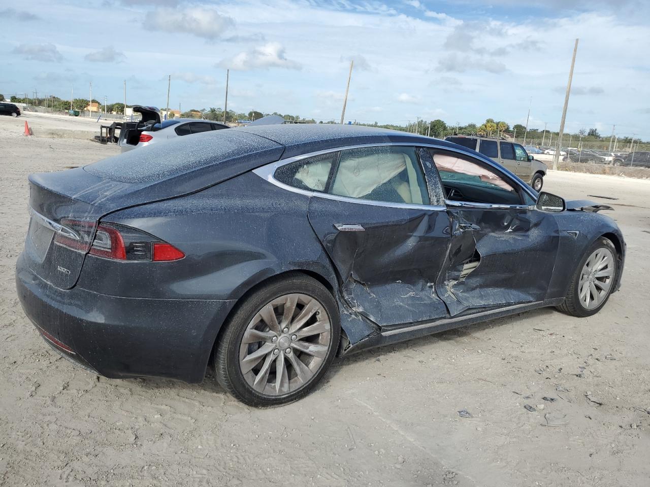 2017 TESLA MODEL S - Image 3