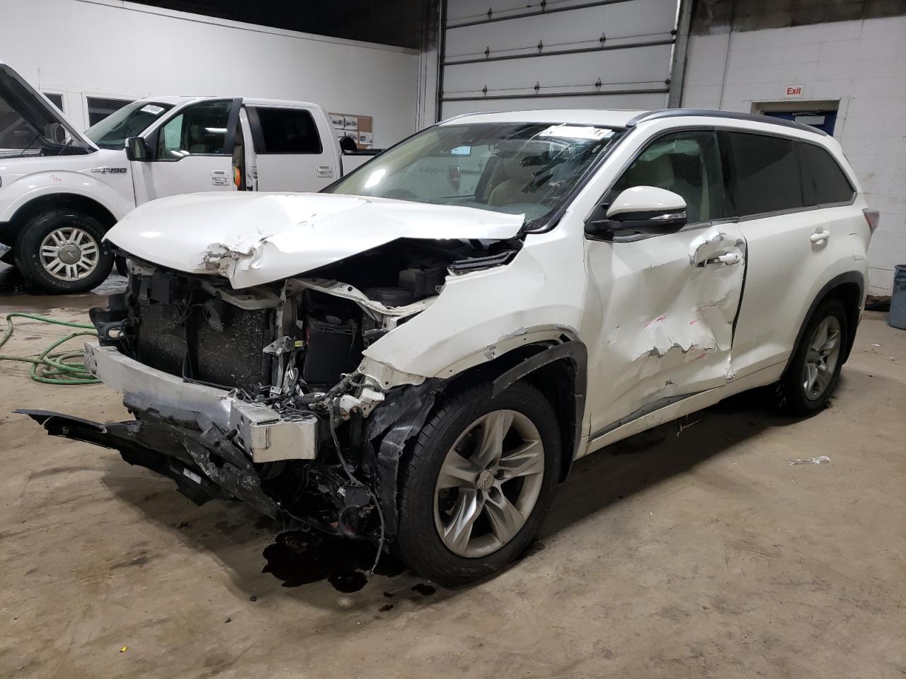 2015 TOYOTA HIGHLANDER