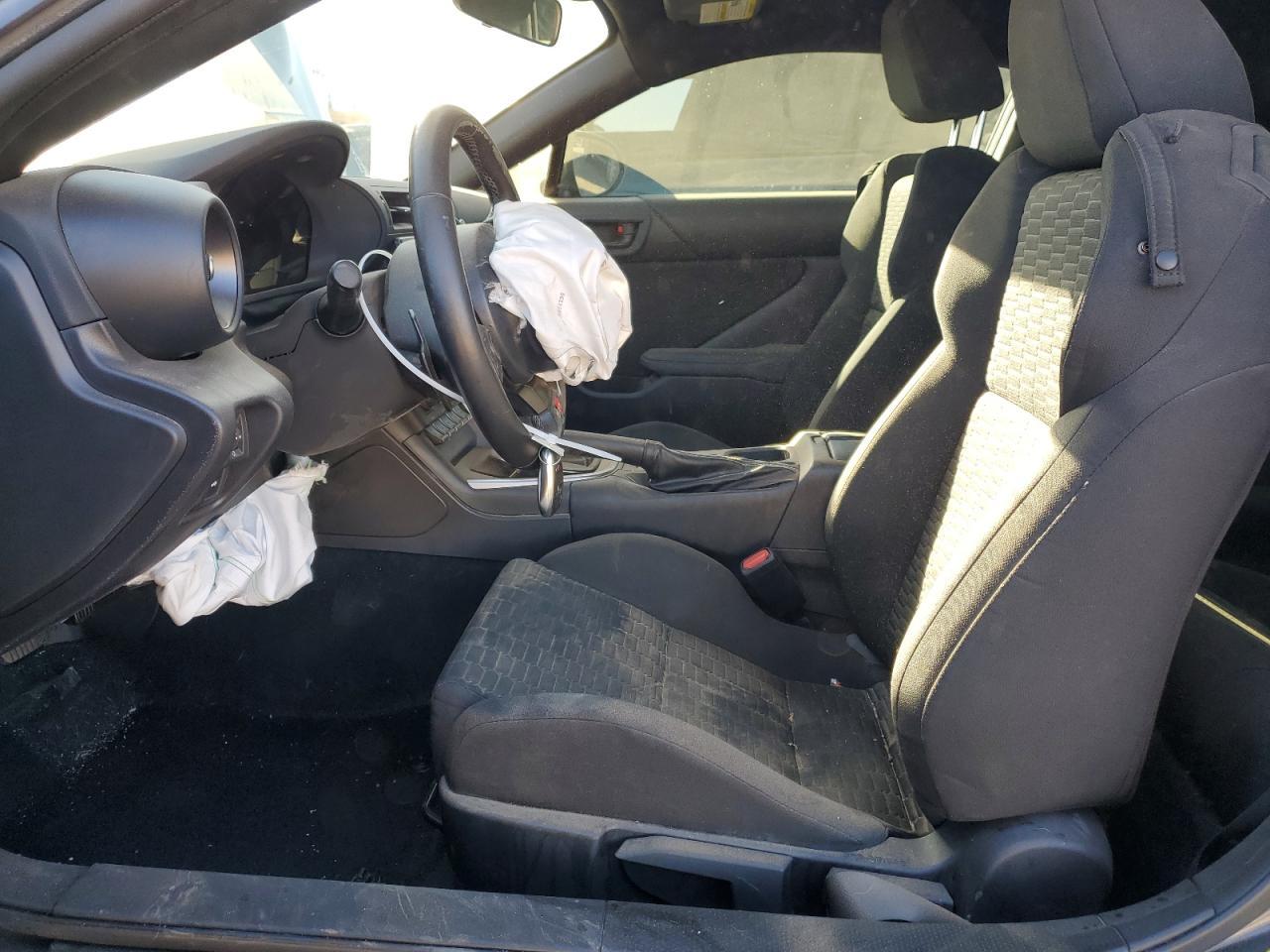 2023 TOYOTA GR 86 - Image 7