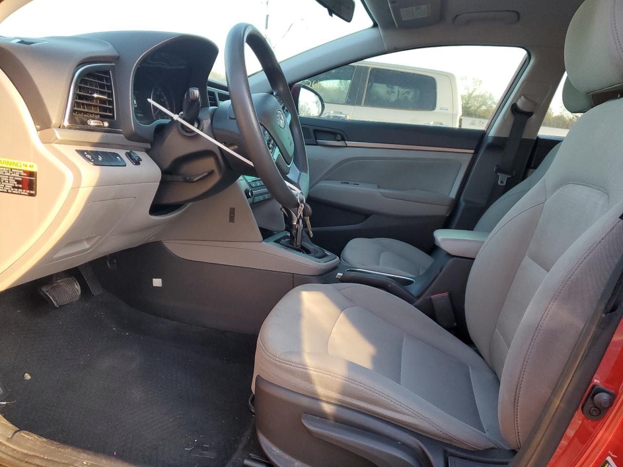 2018 HYUNDAI ELANTRA SE - Image 7