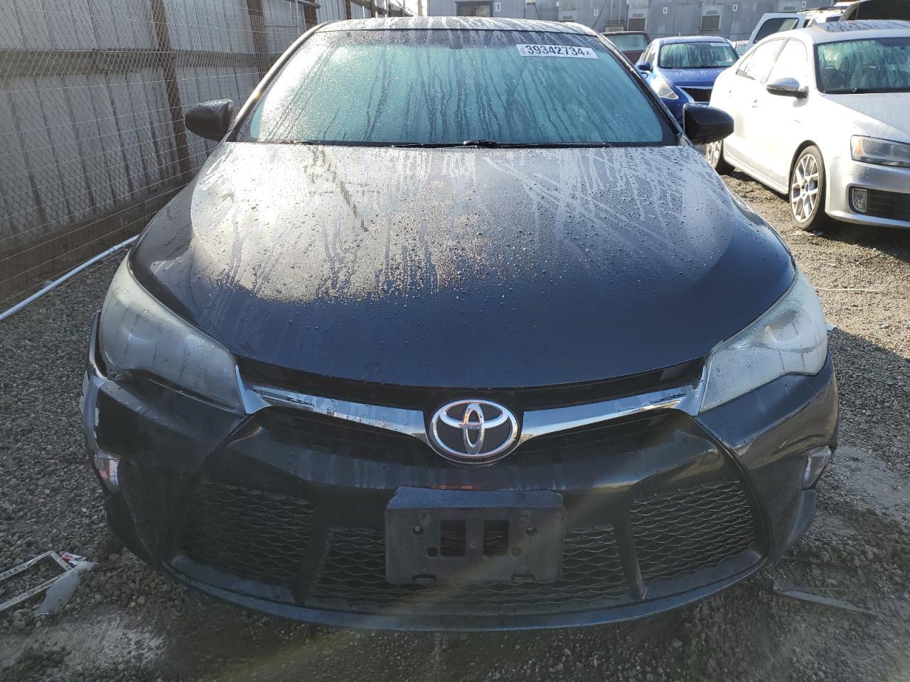 2017 TOYOTA CAMRY LE - Image 5