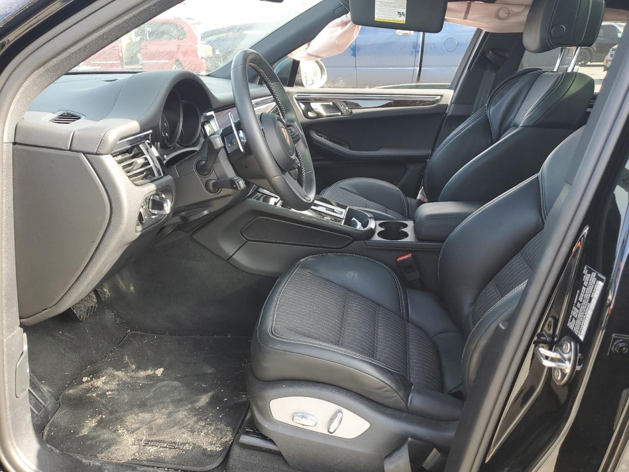 2023 PORSCHE MACAN BASE - Image 7